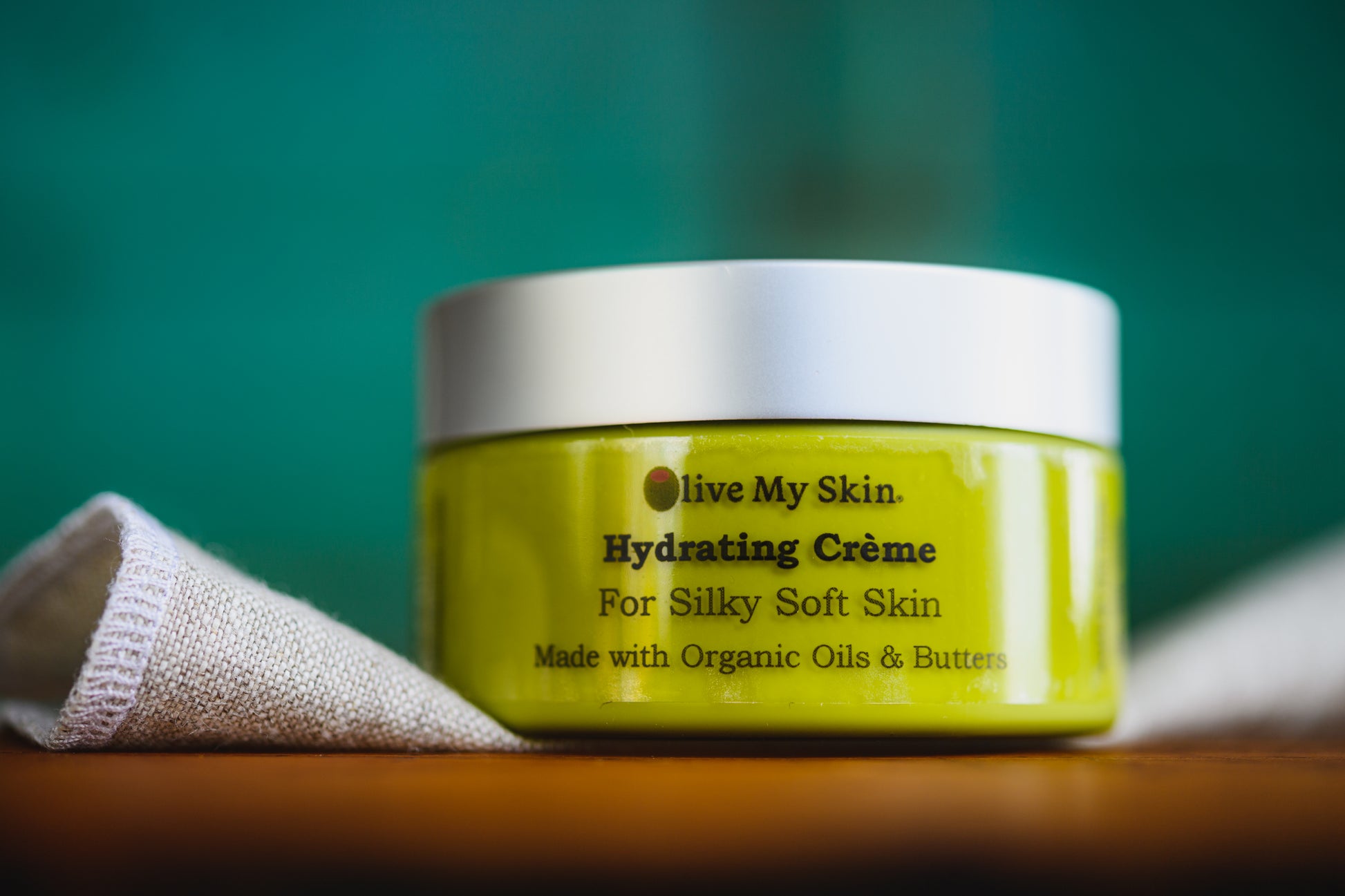 Hydrating creme green jar